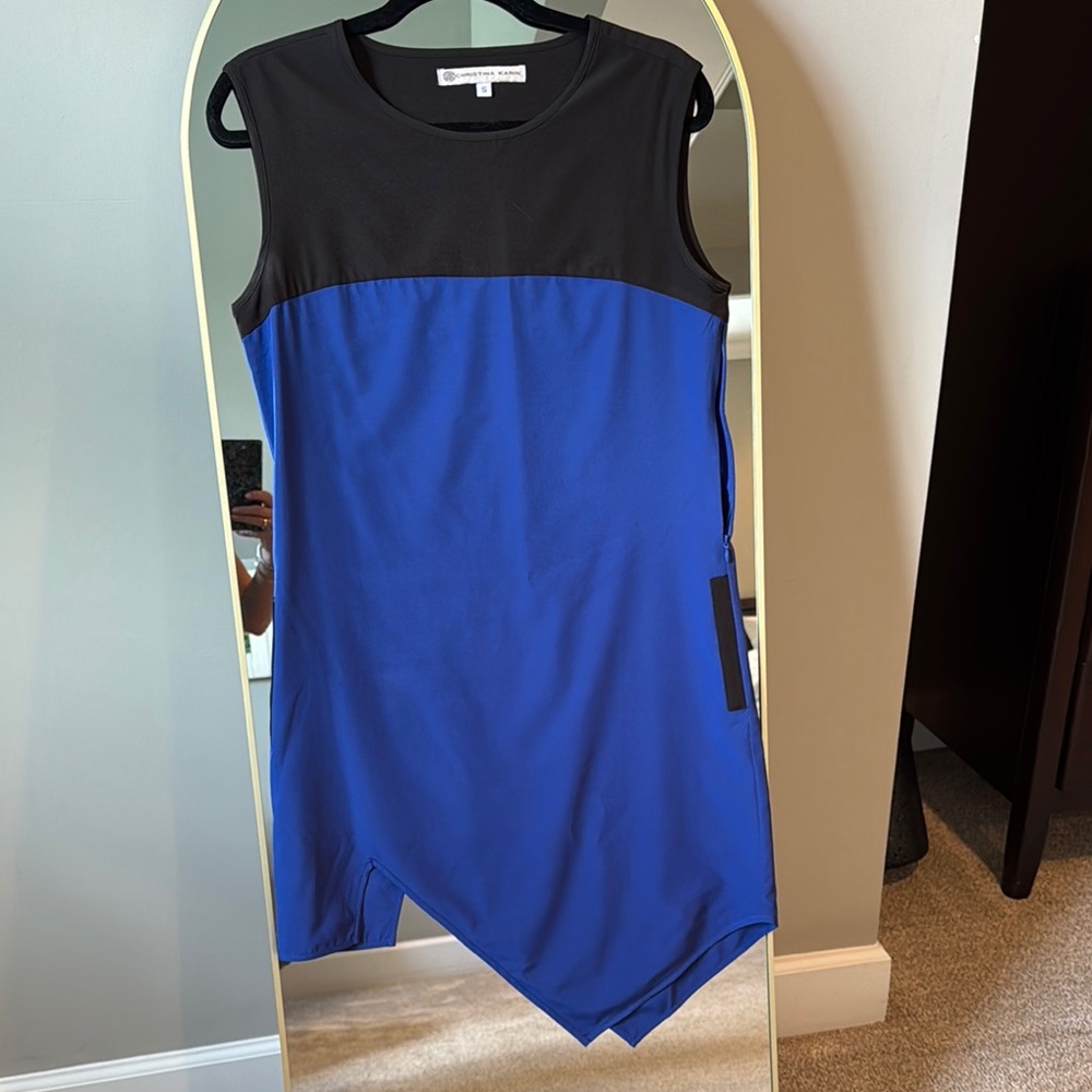 Elegant Black and Blue Sleeveless Dress